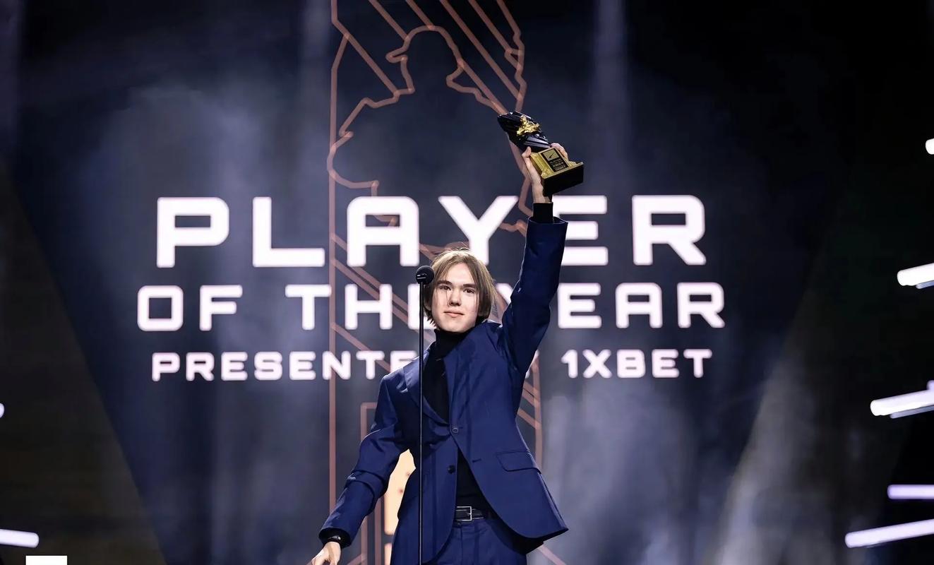 Dragon Ranger Gaming 和 EDward Gaming 领先他们的小组 - VCT 2025： 中国阶段 1